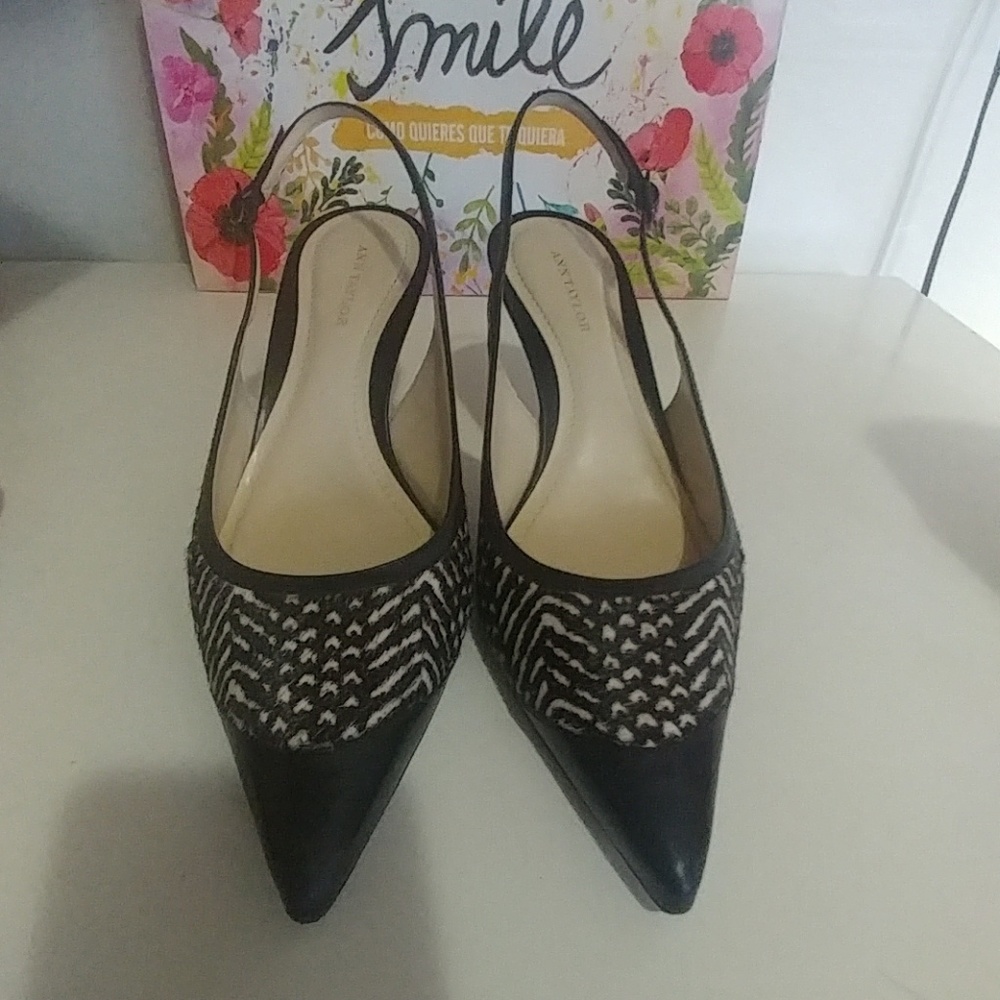 Ann Taylor pointed toe heels
